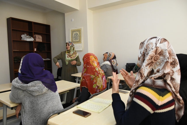 Kur'an-ı Kerim aşkı engel tanımıyor